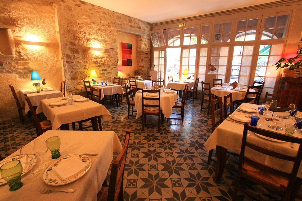 Hôtel Restaurant d'Alibert Caunes-Minervois Exterior foto